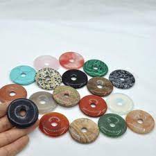 Colgantes de donuts de mineral.